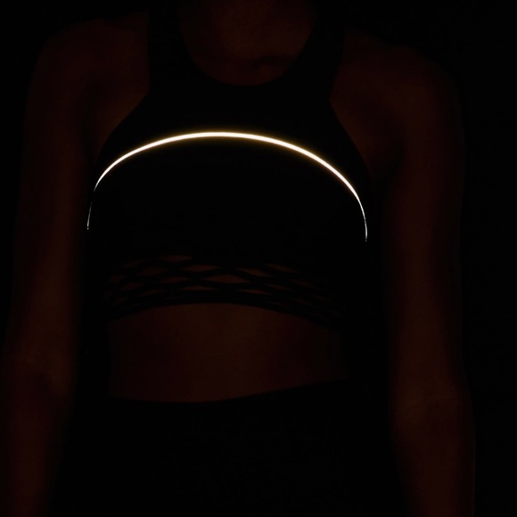 ALO Yoga Sequence Bra - Picture 5 of 5